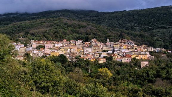 Aritzo, borgo di Sardegna